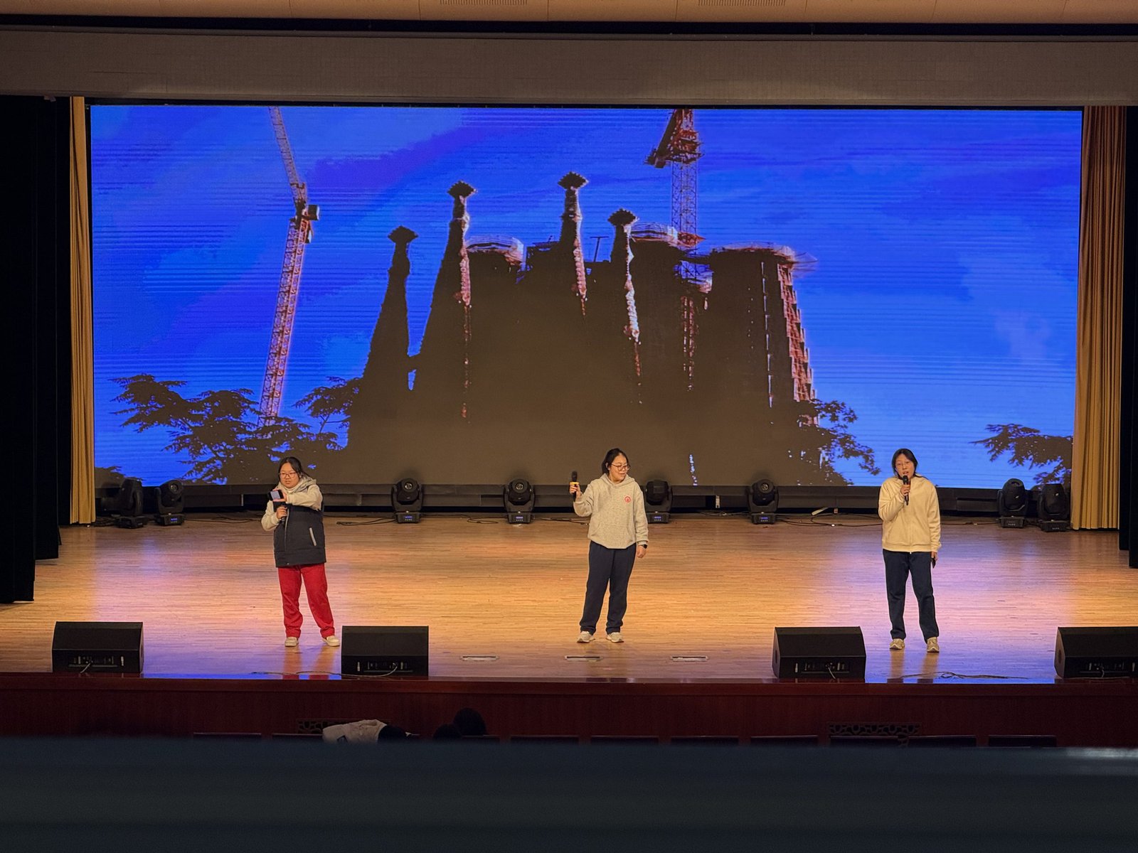 rehersal photo 1
